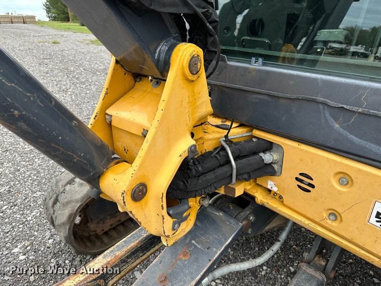 image for item KW9015 2014 John Deere 35D  mini excavator