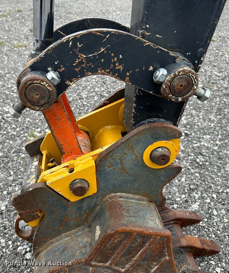 image for item KW9015 2014 John Deere 35D  mini excavator