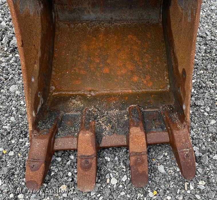 image for item KW9015 2014 John Deere 35D  mini excavator