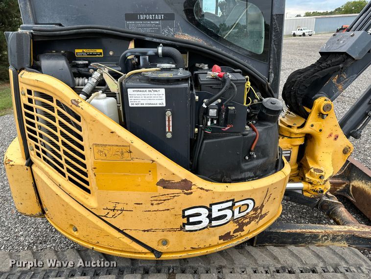 image for item KW9015 2014 John Deere 35D  mini excavator