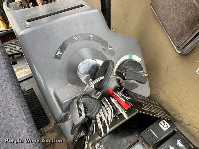 image for item KW9015 2014 John Deere 35D  mini excavator