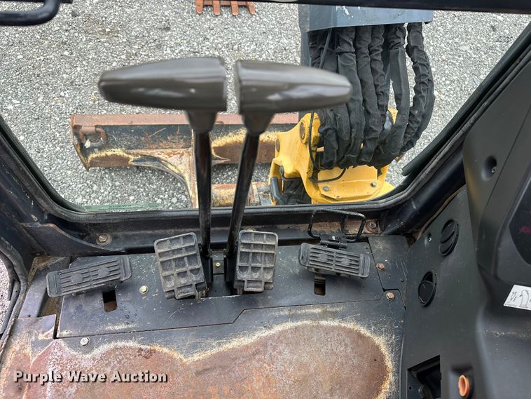 image for item KW9015 2014 John Deere 35D  mini excavator