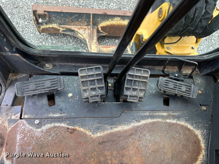 image for item KW9015 2014 John Deere 35D  mini excavator