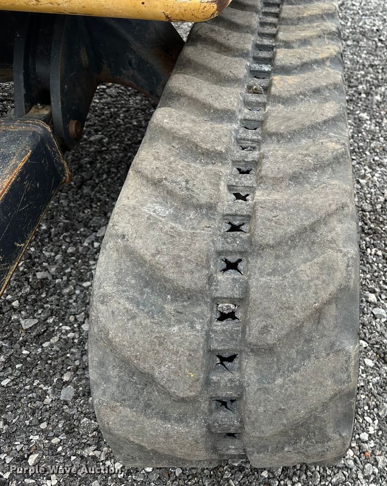 image for item KW9015 2014 John Deere 35D  mini excavator