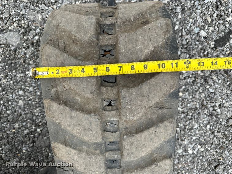 image for item KW9015 2014 John Deere 35D  mini excavator