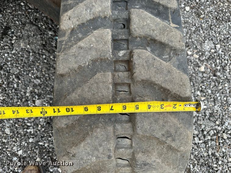 image for item KW9015 2014 John Deere 35D  mini excavator