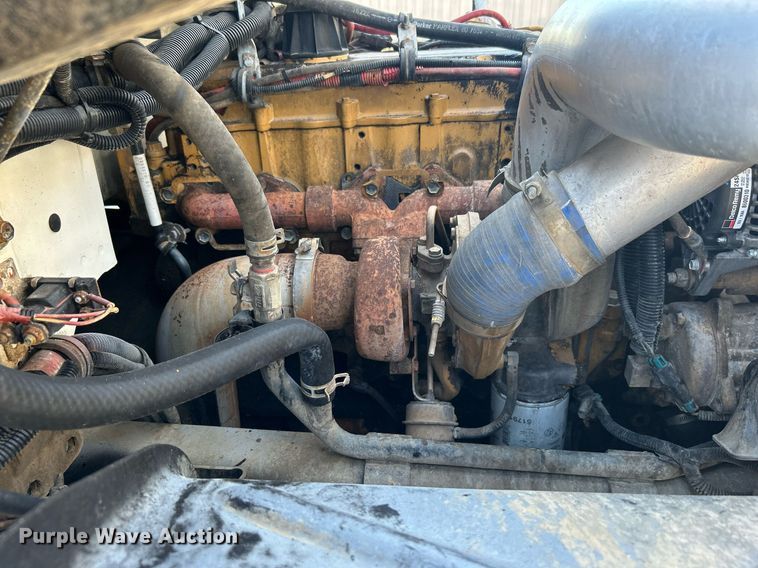 image for item KW9089 2003 Freightliner FL80  bucket truck