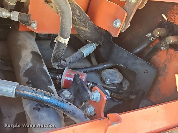 image for item LB9538 2015 Ditch Witch SK750  compact utility loader