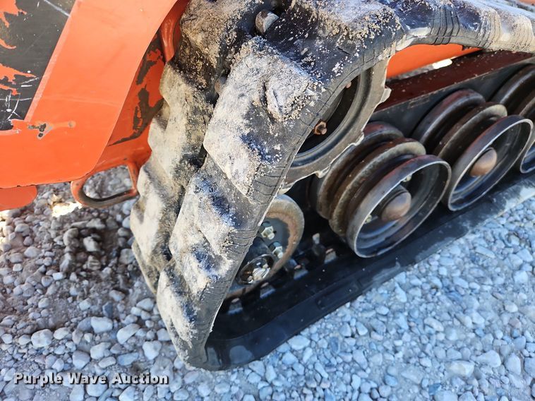 image for item LB9538 2015 Ditch Witch SK750  compact utility loader