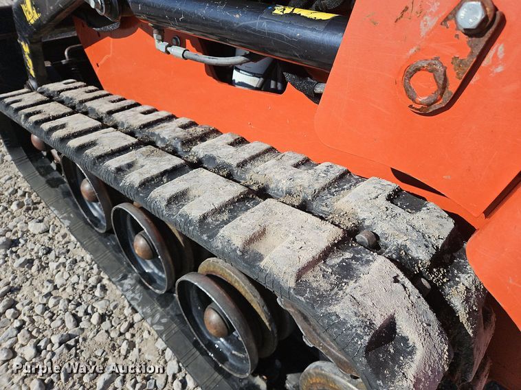 image for item LB9538 2015 Ditch Witch SK750  compact utility loader