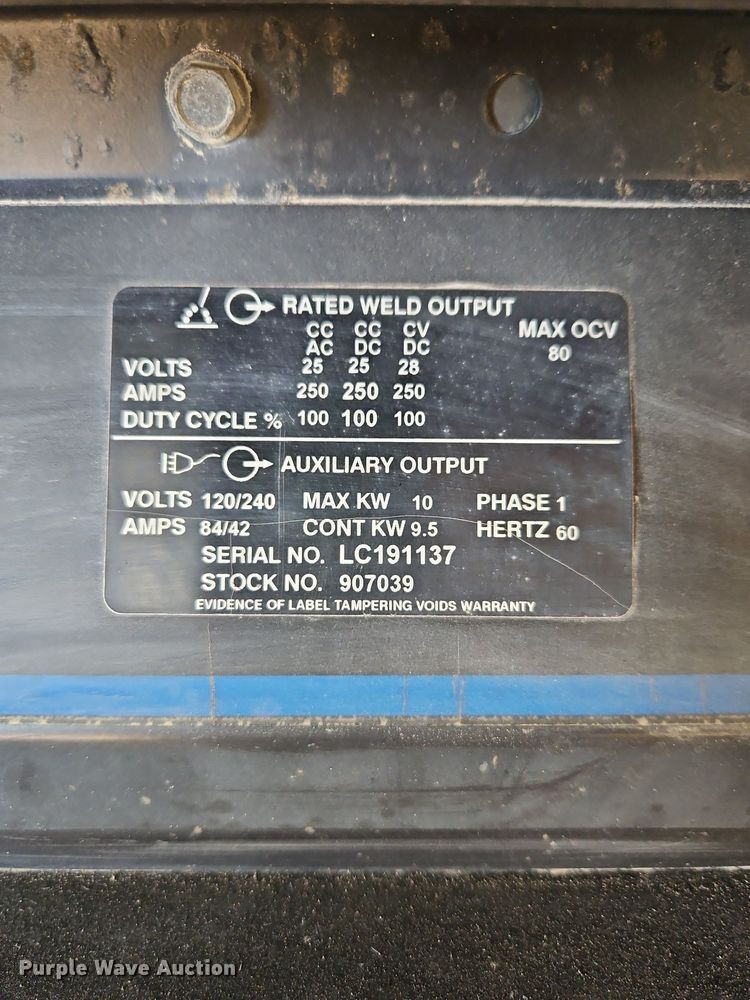 image for item LM9267 Miller Bobcat 250  welder/generator