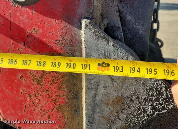 image for item LO9822 2012 Kenworth T800  dump truck