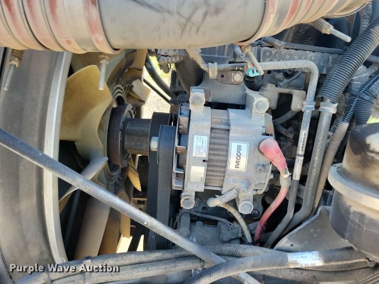 image for item LO9822 2012 Kenworth T800  dump truck