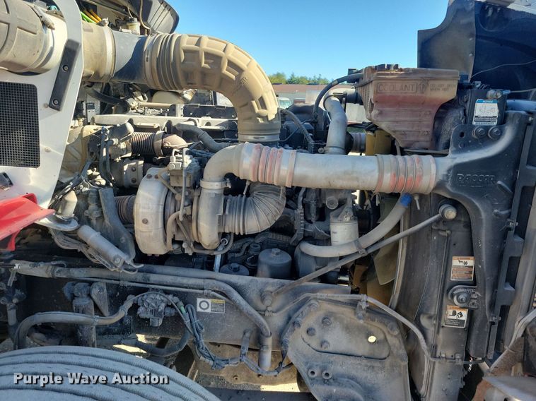 image for item LO9822 2012 Kenworth T800  dump truck