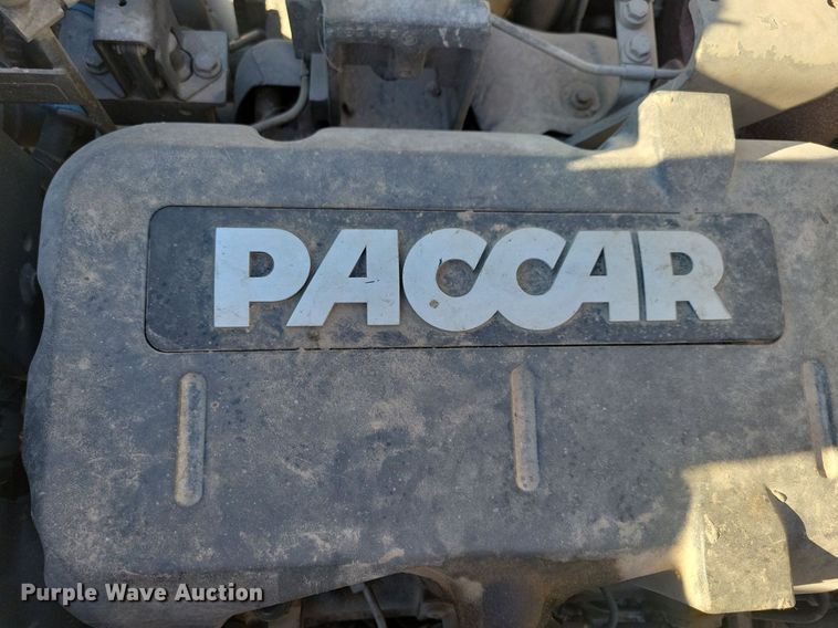 image for item LO9822 2012 Kenworth T800  dump truck