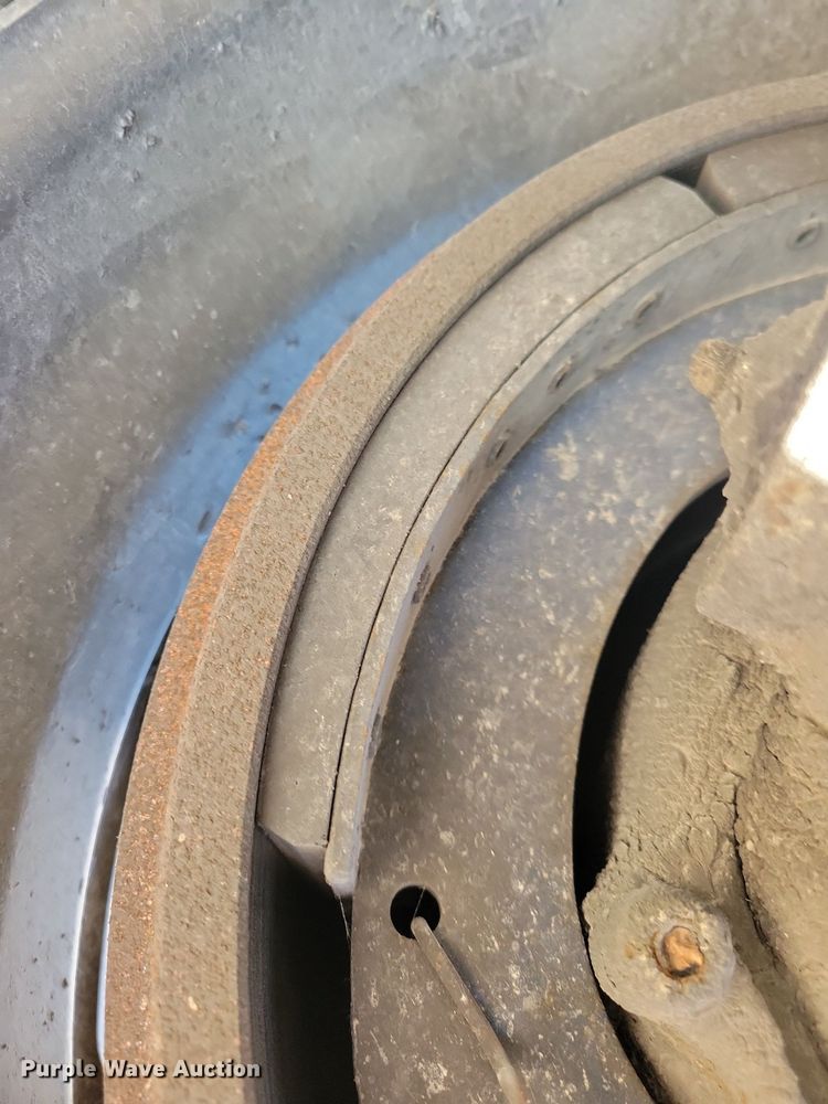 image for item LO9822 2012 Kenworth T800  dump truck