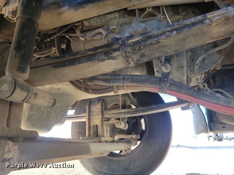 image for item LO9822 2012 Kenworth T800  dump truck