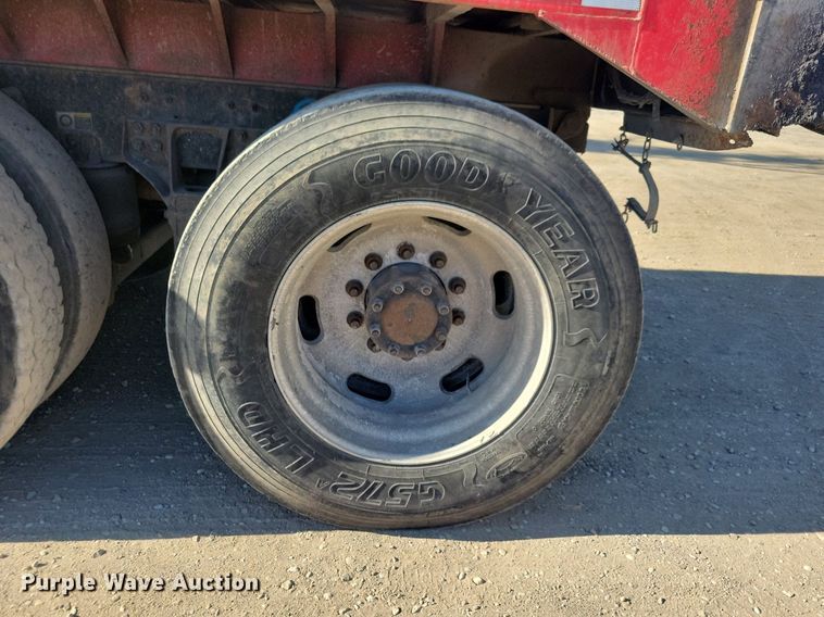 image for item LO9822 2012 Kenworth T800  dump truck