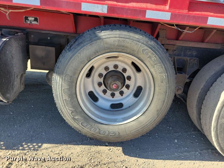 image for item LO9822 2012 Kenworth T800  dump truck