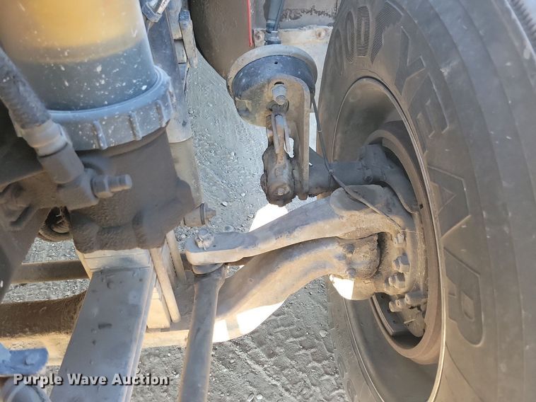 image for item LO9822 2012 Kenworth T800  dump truck