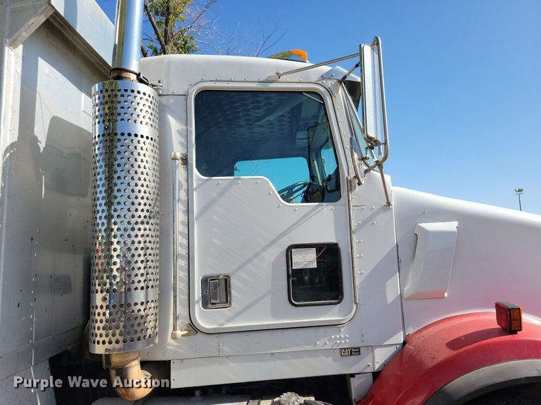 image for item LO9824 1997 Kenworth T800  dump truck