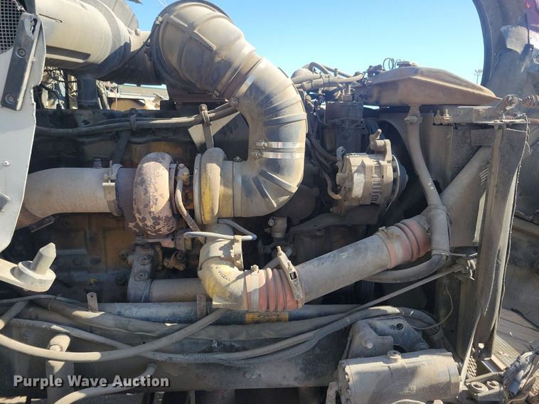 image for item LO9824 1997 Kenworth T800  dump truck