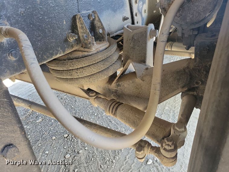 image for item LO9824 1997 Kenworth T800  dump truck