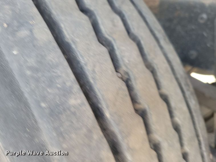 image for item LO9824 1997 Kenworth T800  dump truck