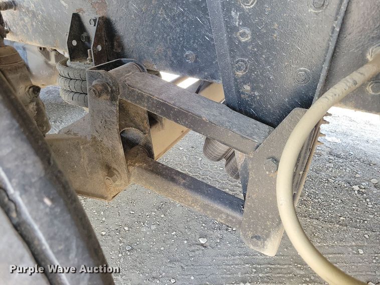 image for item LO9824 1997 Kenworth T800  dump truck