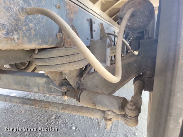 image for item LO9824 1997 Kenworth T800  dump truck