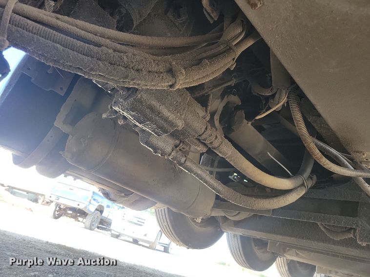 image for item LO9824 1997 Kenworth T800  dump truck