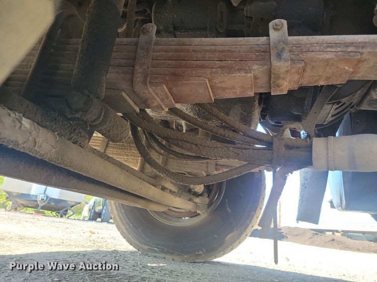 image for item LO9824 1997 Kenworth T800  dump truck