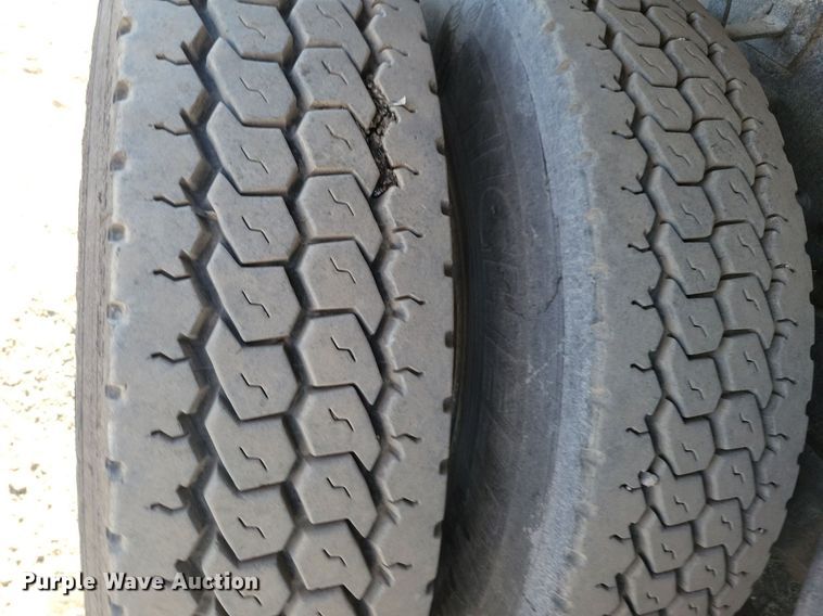 image for item LO9824 1997 Kenworth T800  dump truck