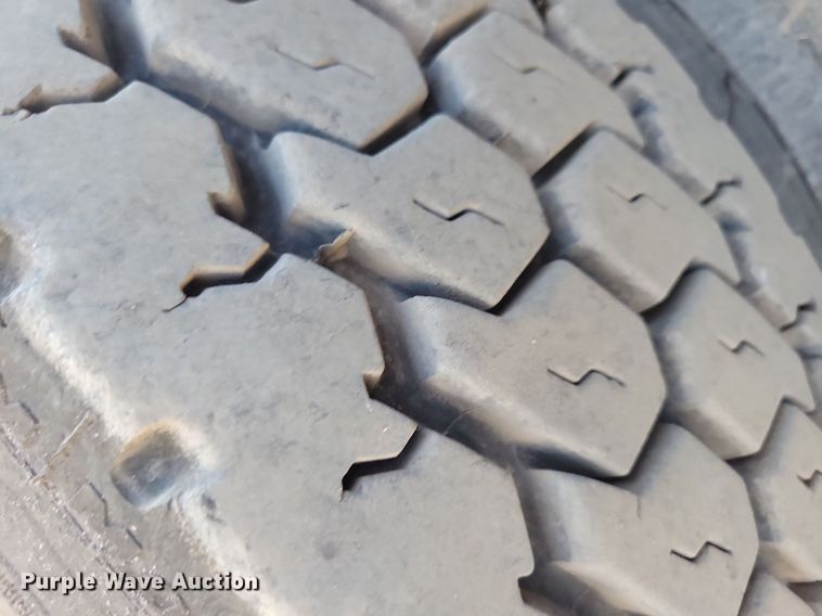 image for item LO9824 1997 Kenworth T800  dump truck