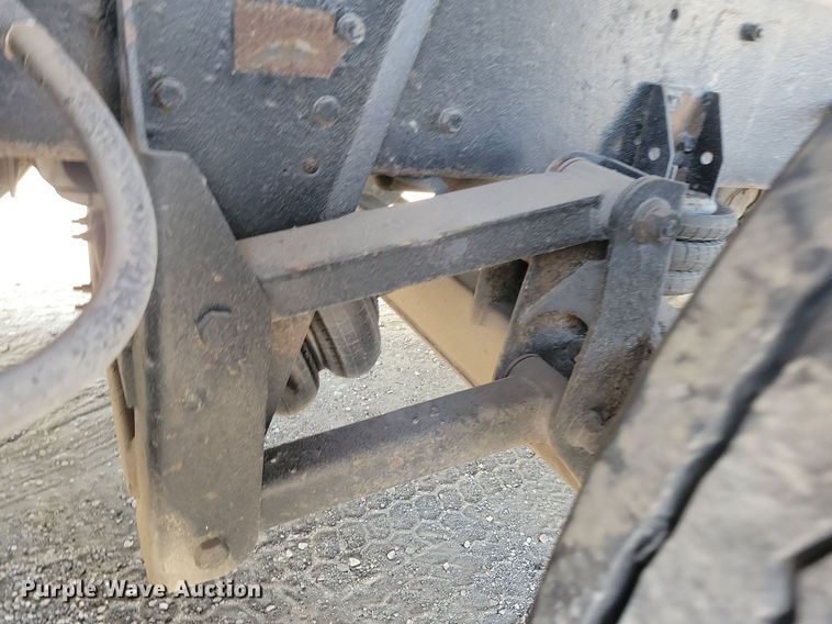 image for item LO9824 1997 Kenworth T800  dump truck