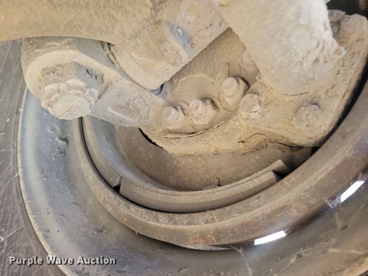 image for item LO9824 1997 Kenworth T800  dump truck