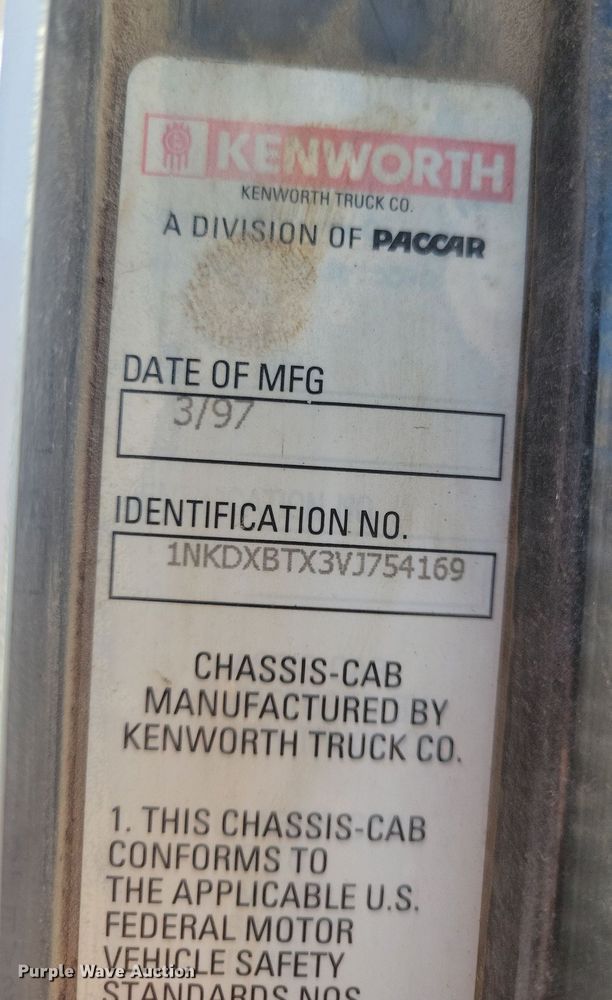 image for item LO9824 1997 Kenworth T800  dump truck