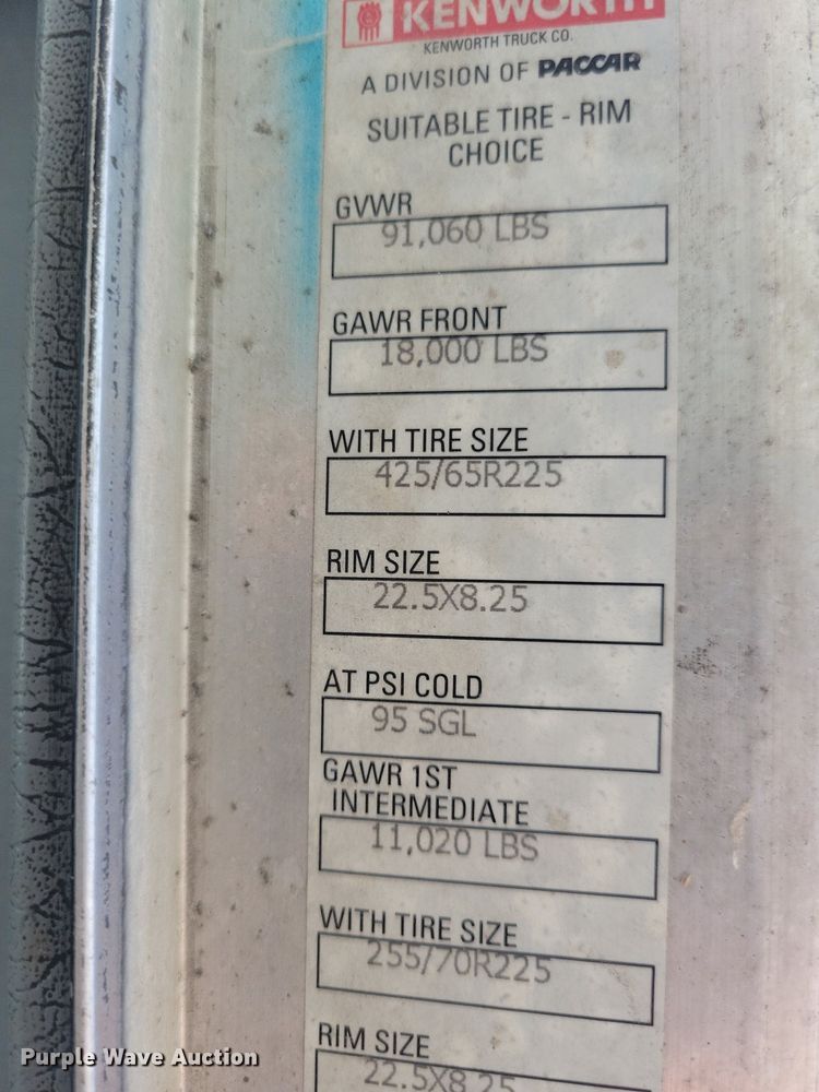 image for item LO9824 1997 Kenworth T800  dump truck