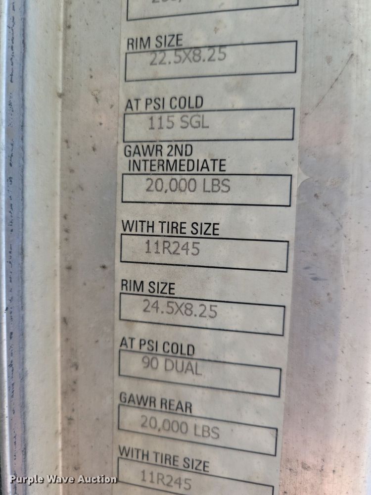 image for item LO9824 1997 Kenworth T800  dump truck