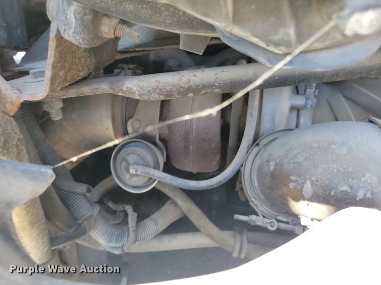 image for item LO9826 1999 Freightliner FL112  semi truck