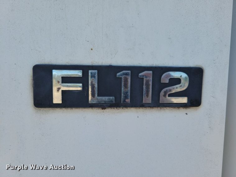 image for item LO9826 1999 Freightliner FL112  semi truck