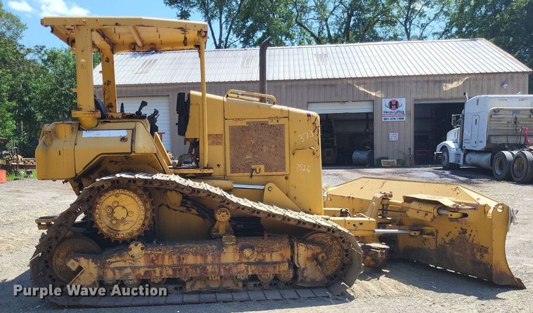 image for item LS9657 2006 Caterpillar D5N  dozer