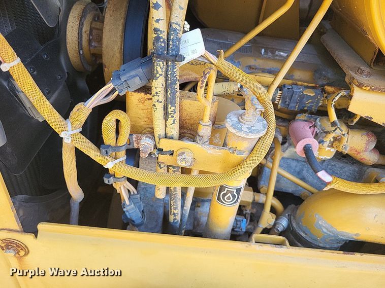 image for item LS9657 2006 Caterpillar D5N  dozer