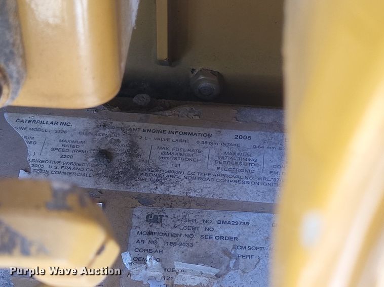 image for item LS9657 2006 Caterpillar D5N  dozer