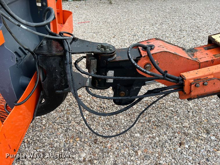 image for item LU9795 2013 JLG 400S  boom lift