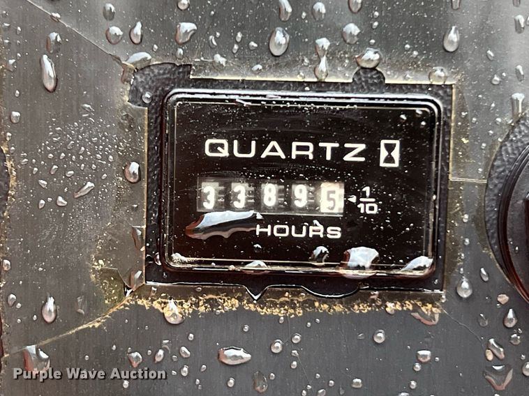 image for item LU9795 2013 JLG 400S  boom lift