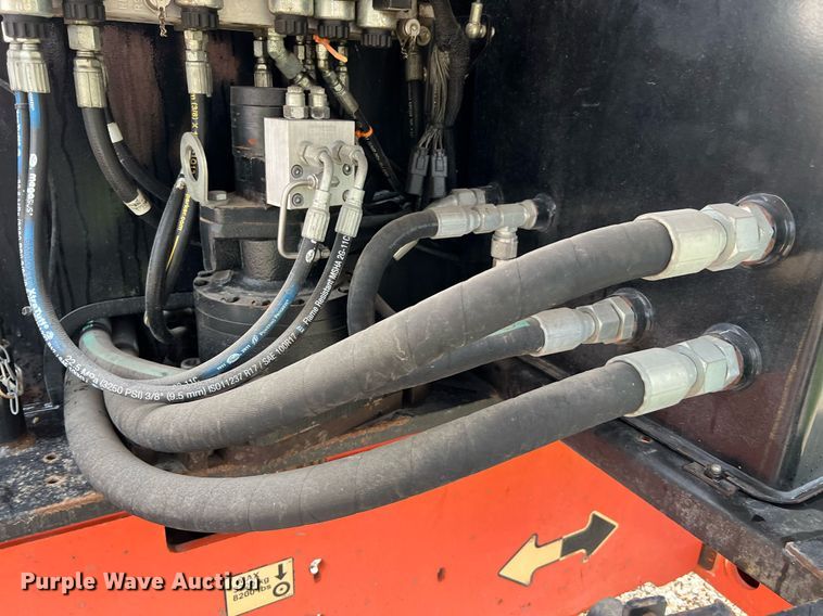 image for item LU9795 2013 JLG 400S  boom lift