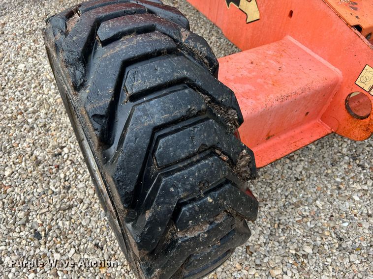 image for item LU9795 2013 JLG 400S  boom lift