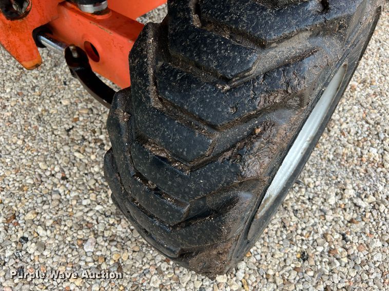 image for item LU9795 2013 JLG 400S  boom lift