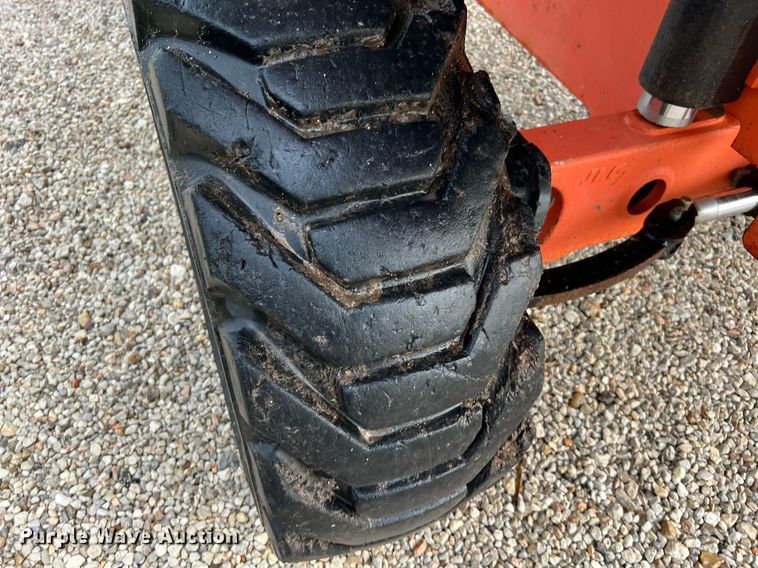 image for item LU9795 2013 JLG 400S  boom lift